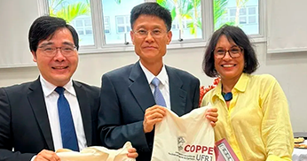 25 07 Centro China O Centro China recebeu representantes Noticia4